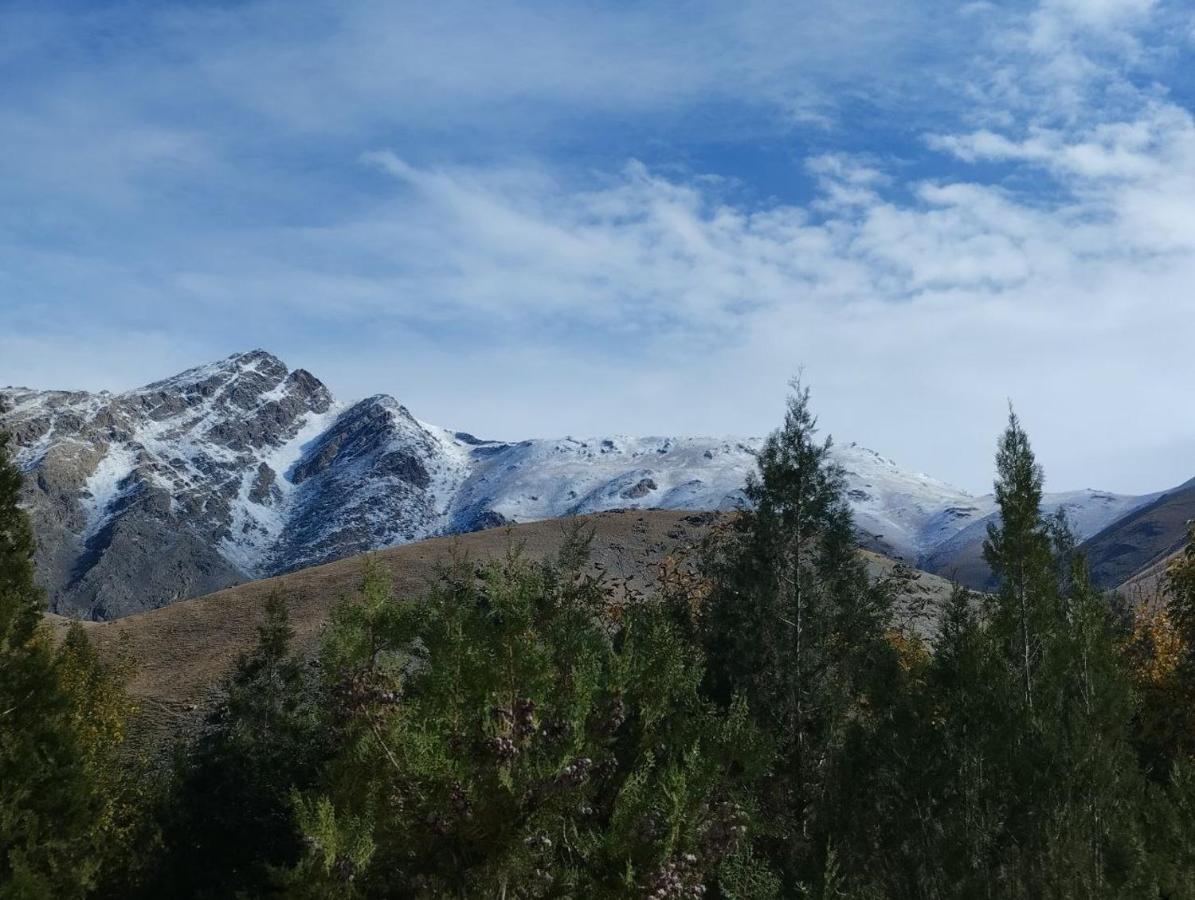 Hayat Guesthouse Nuratau Mountains Yukary-Ukhum Eksteriør bilde