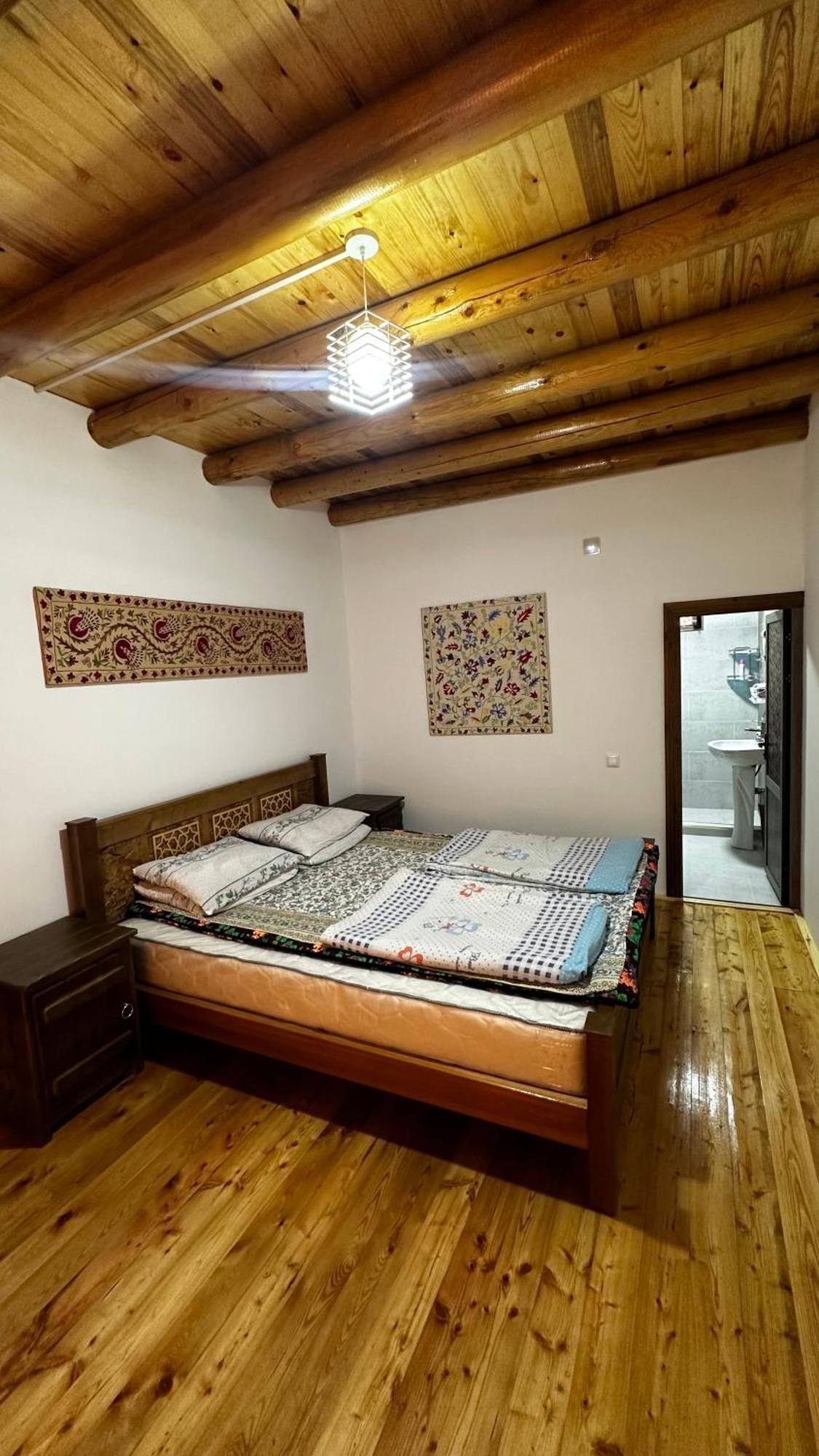 Hayat Guesthouse Nuratau Mountains Yukary-Ukhum Eksteriør bilde